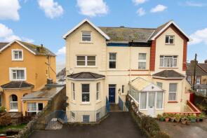 4, Coombe Hill, Highfield Road, Ilfracombe EX34 9LH