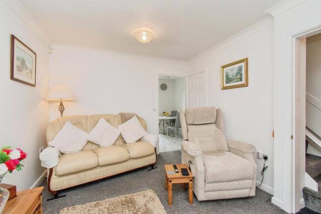 2 bed Terraced for sale Image 6