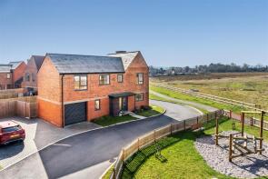 3, Hornbeam Way, Godalming GU7 2FN