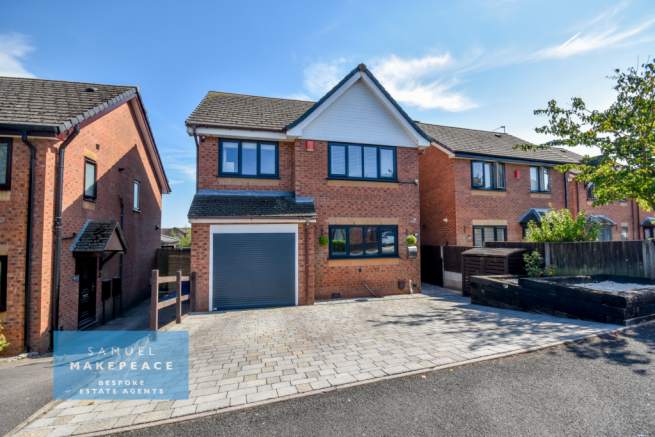 Beautifully Presented Three Bedroom Detached for