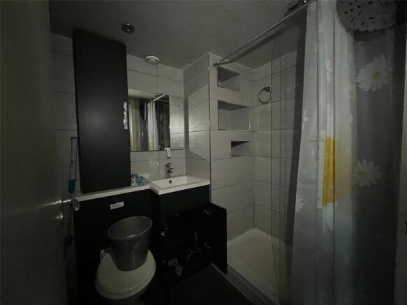 2 bed Apartment for sale Image 7