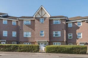 Flat 6, 5 St. Neot's Court, Parkland Mead, Bickley, Bromley BR1 2FQ