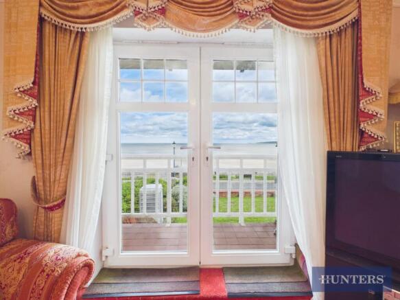 2 bed Flat for sale Image 4