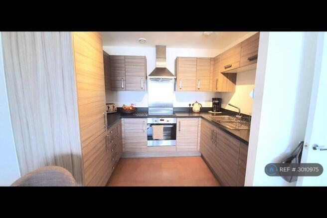 Fully Fitted Kitchen