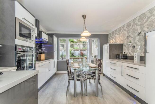 Kitchen/Breakfast