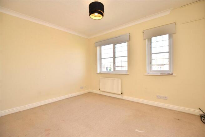 2 bed Town House for sale Image 6