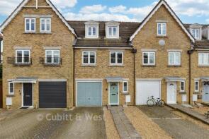 2, Cobbetts Mews, Lyntons, Pulborough RH20 1AJ