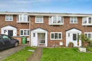 17, Leas Close, Chessington KT9 2EQ