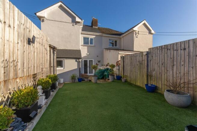 2 Twmpath Gardens-22.jpg