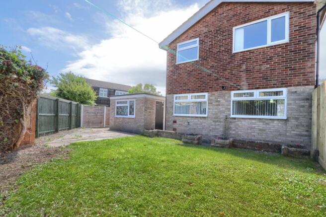 3 bed Detached for sale Image 10