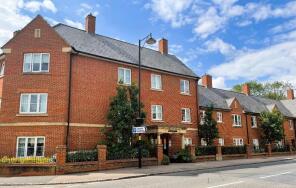 2, Newton Court, Hoppers Hill, Olney MK46 5FN