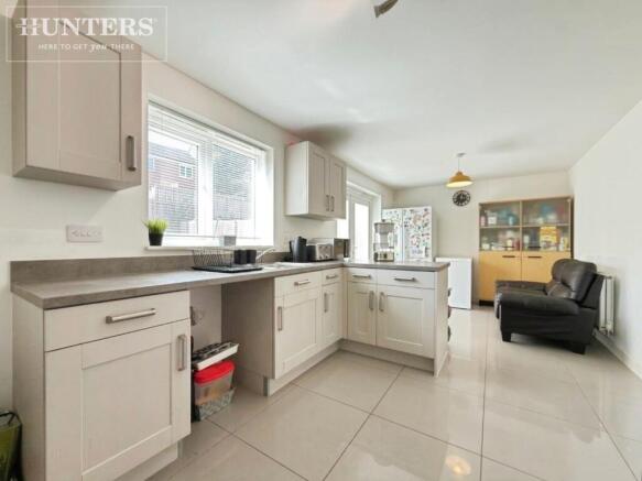 4 bed Detached for sale Image 4