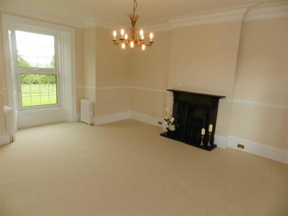 SITTING ROOM