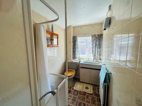 Shower Room.JPEG