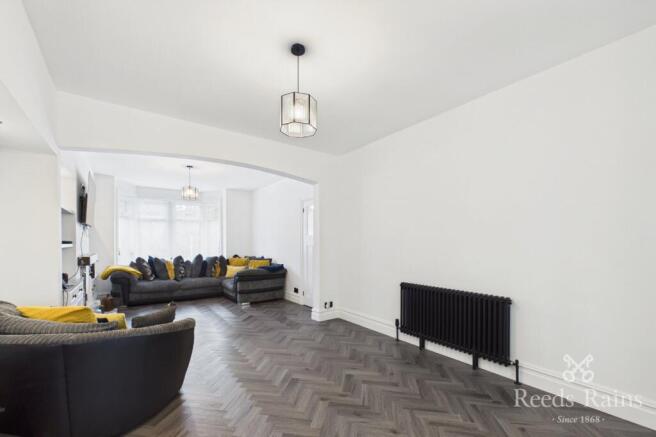 3 bed Detached for sale Image 6