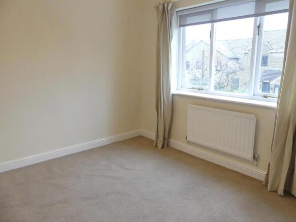 bedroom..jpg