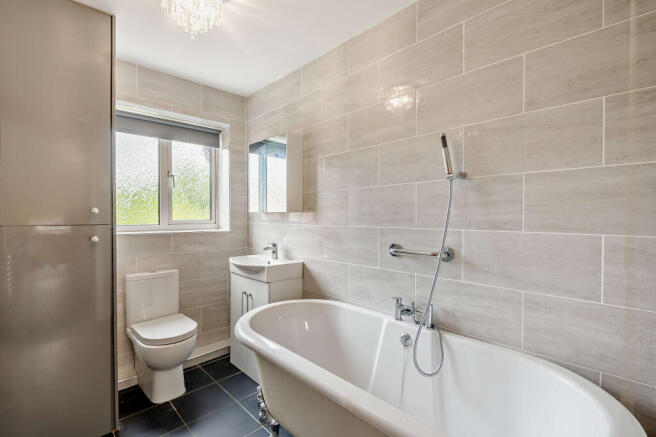 3 bed Terraced for sale Image 9