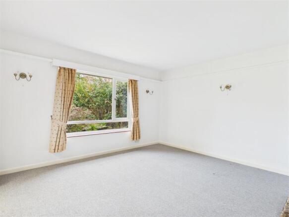 8 Matford Lane - 01.jpg