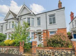 3, Park View, Olive Road, London NW2 6XB