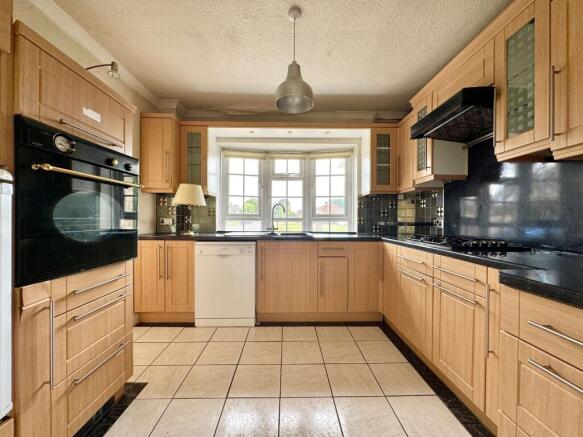 Cowleaze Close, Shrivenham, SN6 photo 4