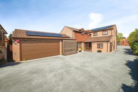 Kings Lodge Drive, Mansfield, Nottinghamshire, NG18