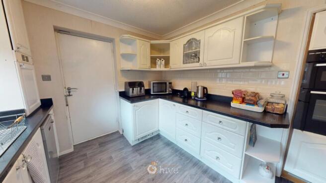 4 bed Detached for sale Image 5
