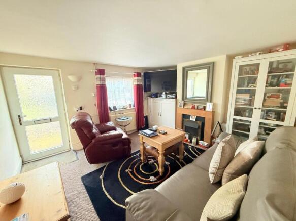 SITTING ROOM