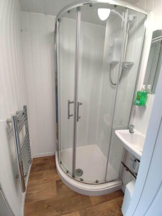 1 bed House to rent Image 4