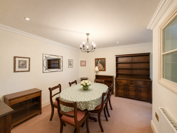 2 bed Apartment for sale Image 6