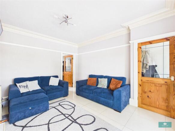 3 bed Terraced for sale Image 6