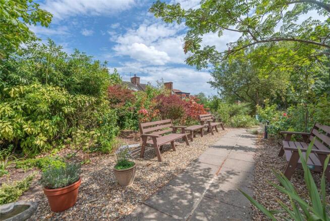 Communal Gardens G