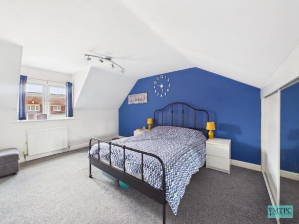 3 bed Semi-Detached to rent Image 11