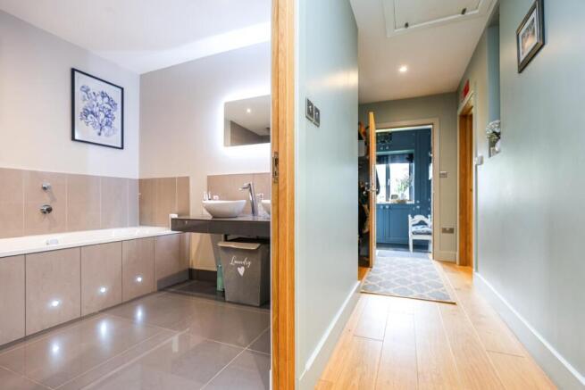 Entrance Hall/Bathroom