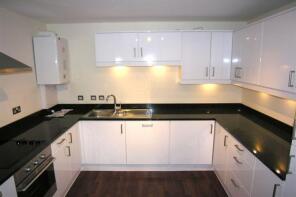 Flat 14, 7a Ashcombe House, Elm Grove, London SW19 4HE