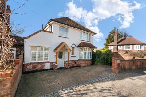 The Fairway, Hillingdon