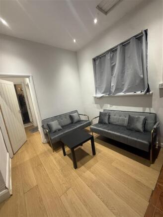 Living Room.jpg