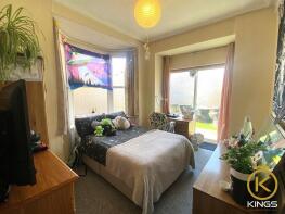 31, Jubilee Road, Southsea PO4 0JD