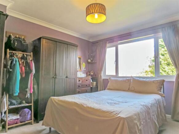 Bed 1.JPG