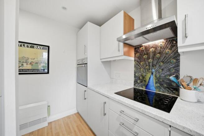 2 bed Apartment for sale Image 12