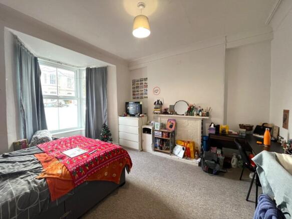 Bedroom 1.jpeg