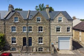 23, The Avenue, Cirencester GL7 1EJ