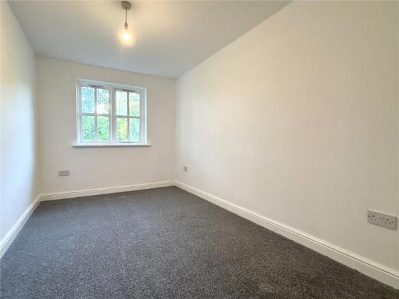 2 bed Apartment for sale Image 8