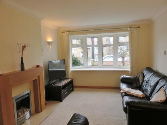 L-Shaped Through Lounge
