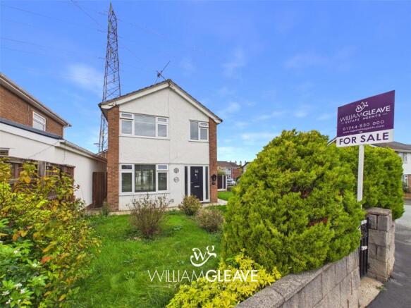 3-bed detached on York Road, Connah's Quay, Deeside, Flintshire, CH5, £180,000