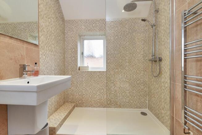 ENSUITE SHOWER ROOM