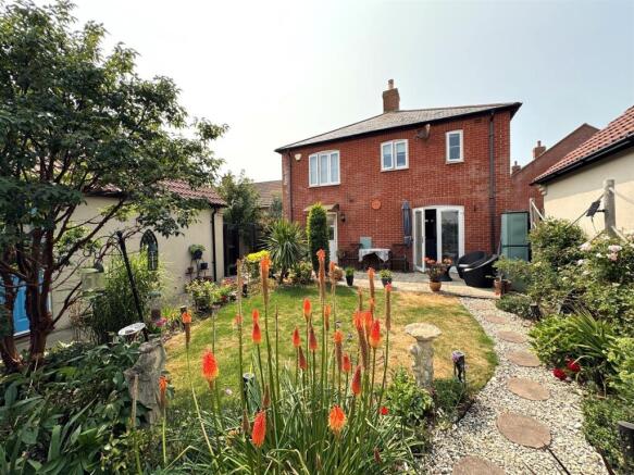 REAR HOUSE.jpg