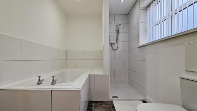 3 bed Semi-Detached for sale Image 9