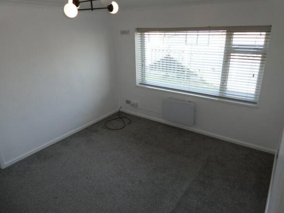 1 bed Apartment to rent Image 5