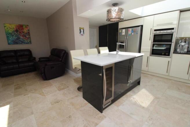 Kitchen/Living/Dinin