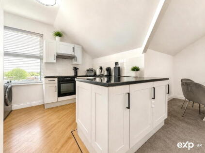 Brooklands House, 8, Leighton Road, Leighton Buzzard, LU7